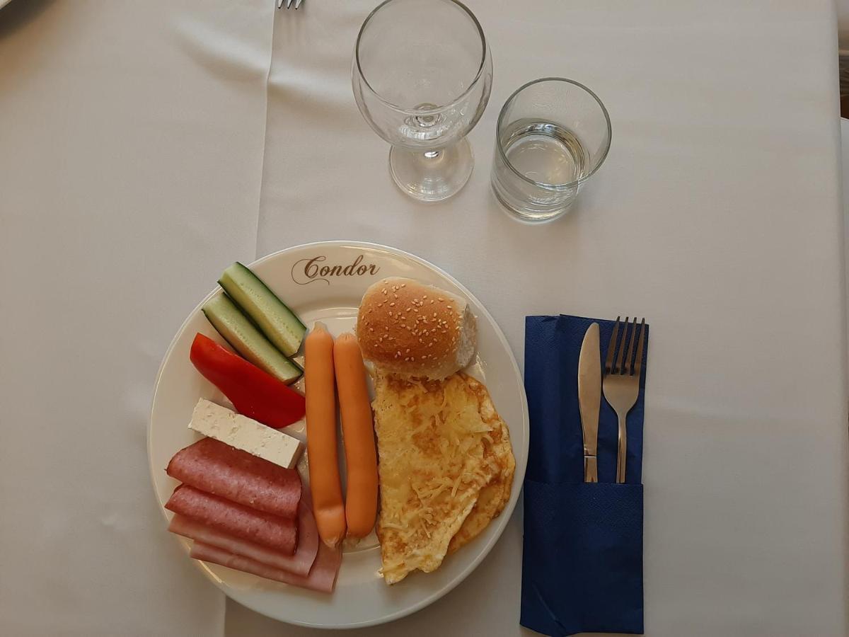 Hotel Condor Oravita Eksteriør bilde